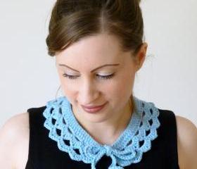  Crochet collar - pale blue